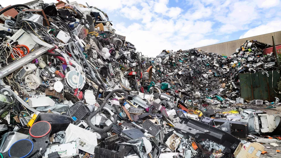 Electronic waste in a giant dump. Photo. 