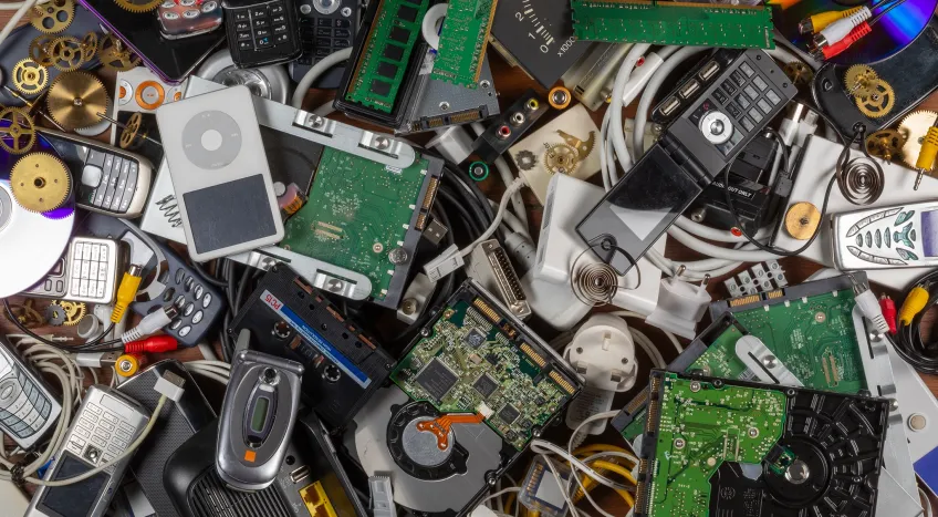 A picture of a pile of electric components 